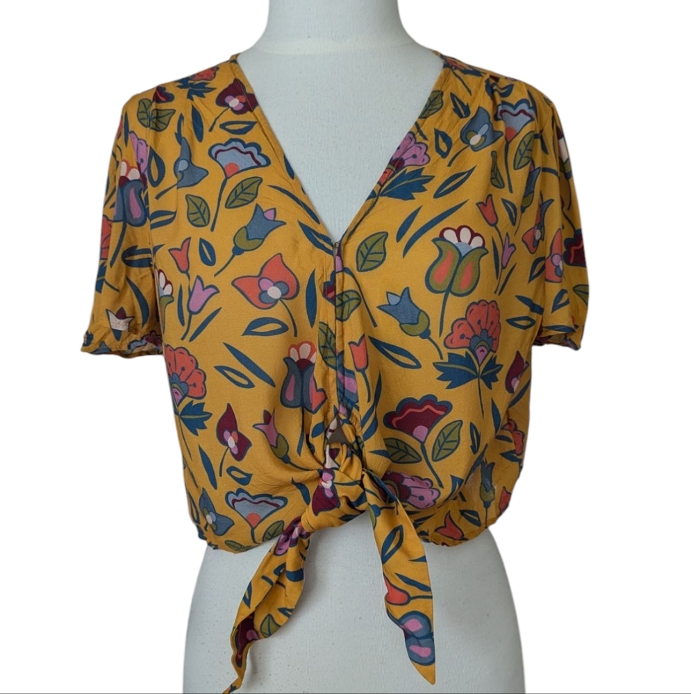 B.Yellowtail Small Cropped Top